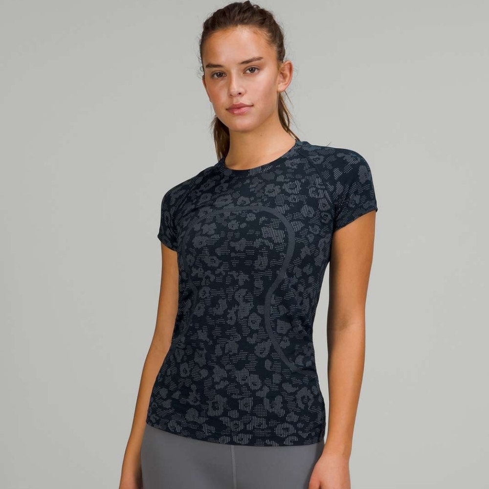 Lululemon Swiftly Tech Short Sleeve Shirt 2.0 Dappled Floral True Navy/Ocean Air